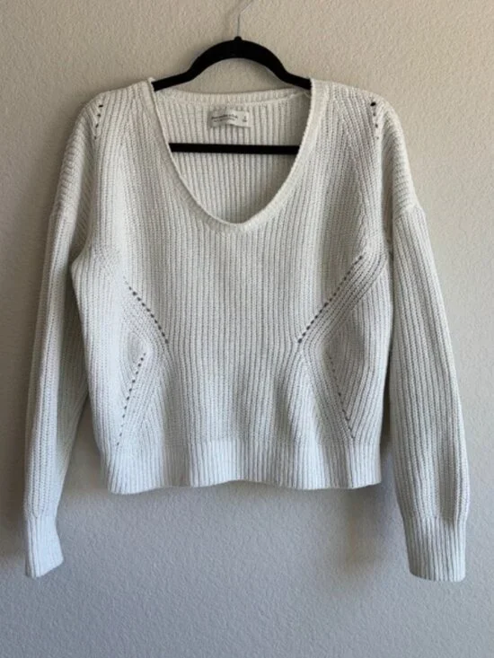 Abercrombie & Fitch Women S Off-White Soft A&F Collection V-Neck Sweater Preppy - Picture 2 of 6